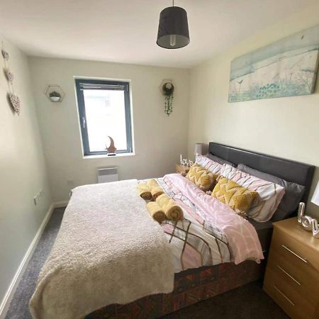 Lovely 2-Bedrooms Apartment Step To The Beach Swansea Dış mekan fotoğraf