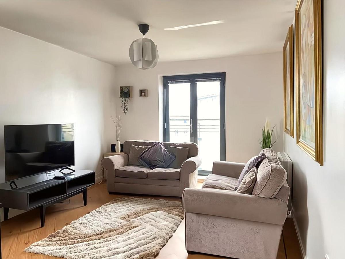 Lovely 2-Bedrooms Apartment Step To The Beach Swansea Dış mekan fotoğraf